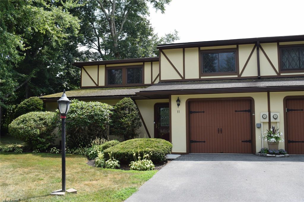 119 Stringham Road 11, Lagrangeville, NY 12540