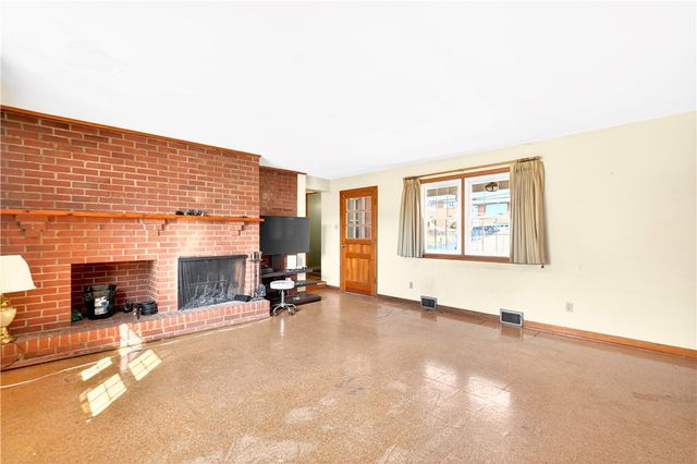 1610 Hill St, White Oak, PA 15131