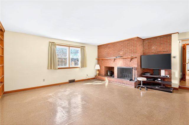 1610 Hill St, White Oak, PA 15131