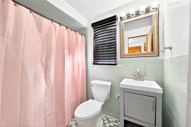 1610 Hill St, White Oak, PA 15131