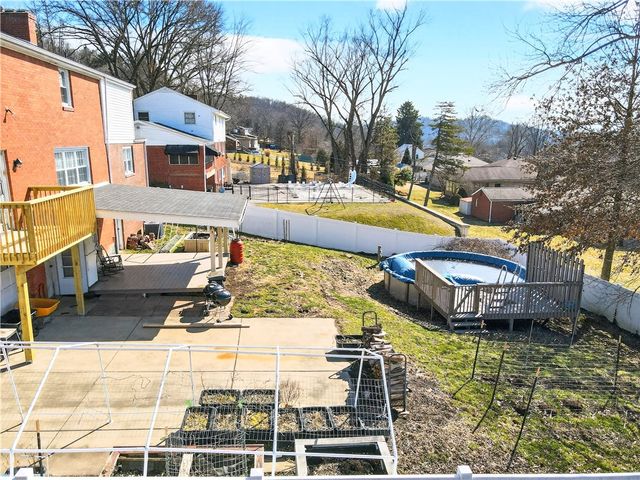 1610 Hill St, White Oak, PA 15131