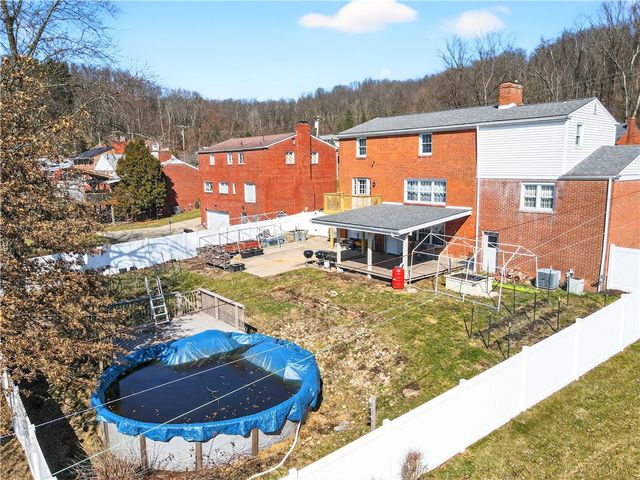 1610 Hill St, White Oak, PA 15131