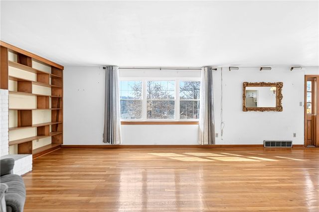 1610 Hill St, White Oak, PA 15131