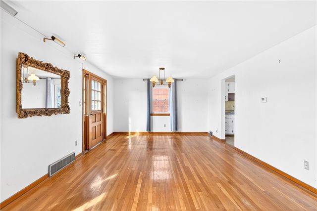 1610 Hill St, White Oak, PA 15131