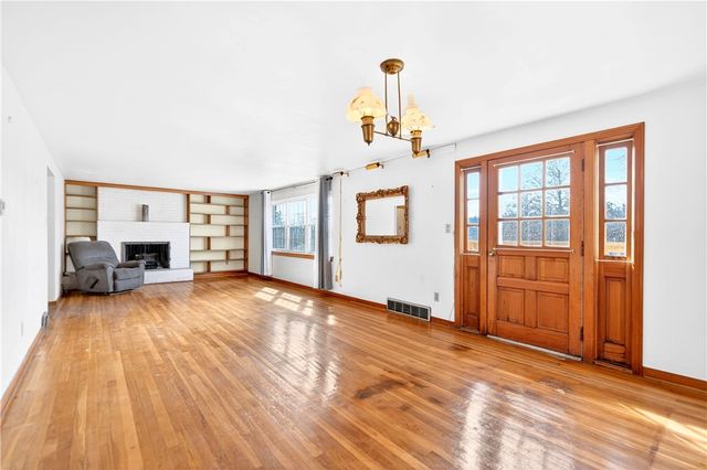 1610 Hill St, White Oak, PA 15131