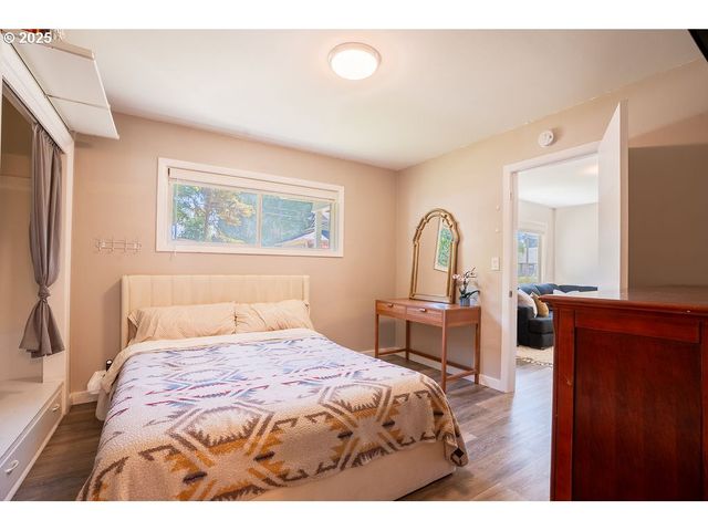 325 Ne EDISON St, Hillsboro, OR 97124