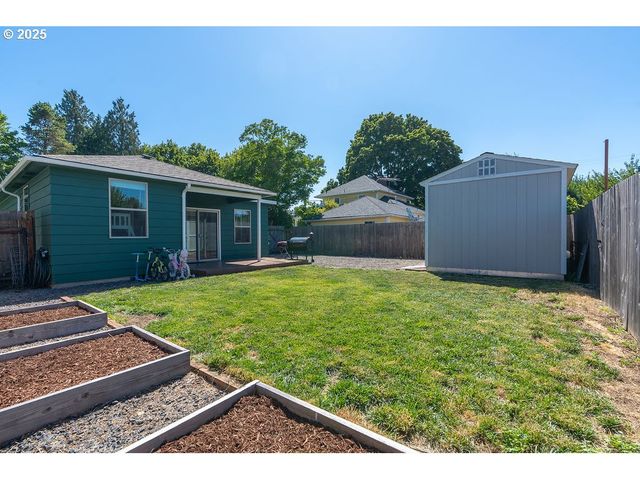 325 Ne EDISON St, Hillsboro, OR 97124
