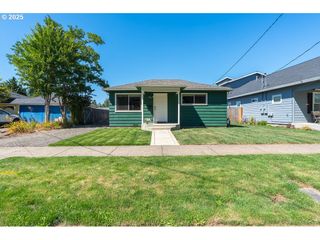 325 Ne EDISON St, Hillsboro, OR 97124