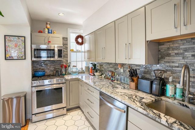 4000 10TH ST NE, Washington, DC 20017