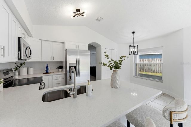 6048 SAND KEY LANE, Wesley Chapel, FL 33545