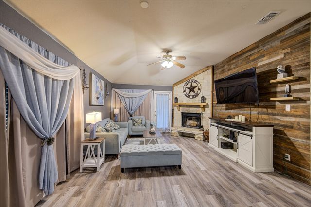 1010 Savage Drive, Denton, TX 76207
