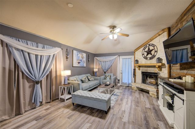 1010 Savage Drive, Denton, TX 76207