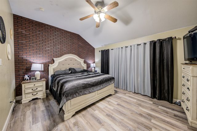 1010 Savage Drive, Denton, TX 76207