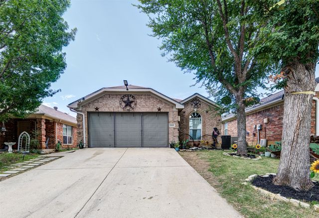 1010 Savage Drive, Denton, TX 76207