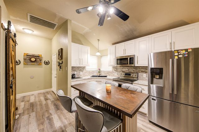 1010 Savage Drive, Denton, TX 76207