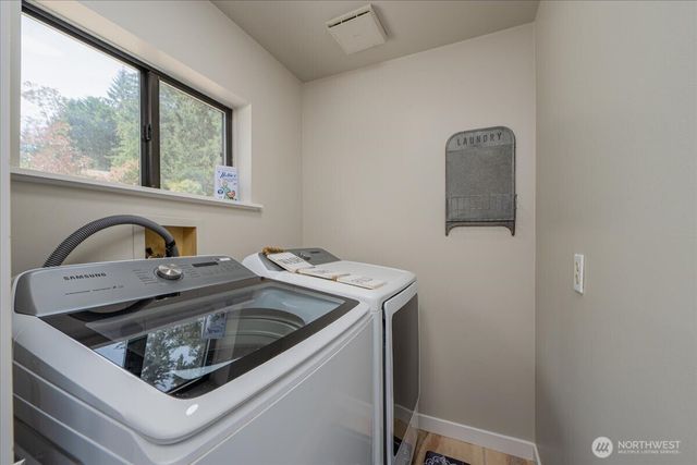 14104 59th Ave W, Edmonds, WA 98026