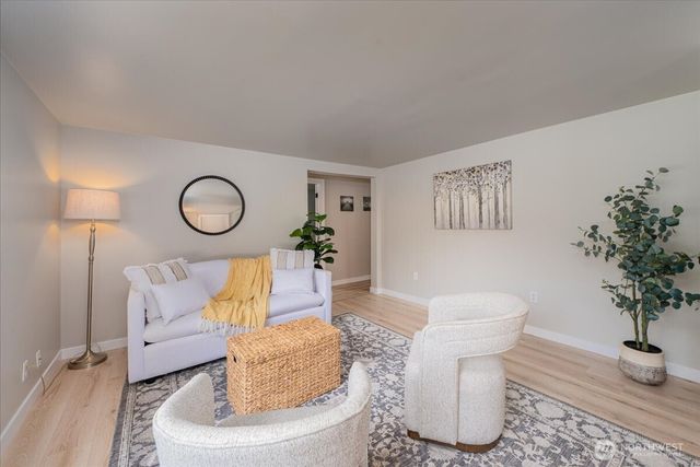 14104 59th Ave W, Edmonds, WA 98026