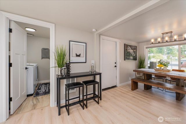 14104 59th Ave W, Edmonds, WA 98026