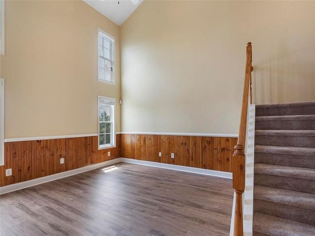 1929 Hoods Fort NW Circle 28, Kennesaw, GA 30144