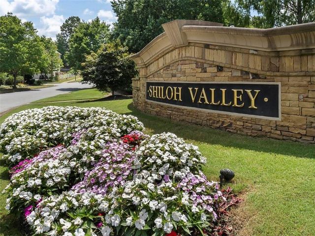 1929 Hoods Fort NW Circle 28, Kennesaw, GA 30144