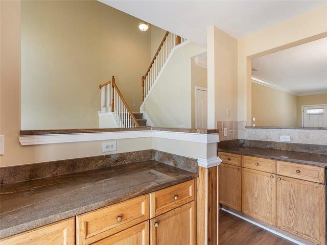 1929 Hoods Fort NW Circle 28, Kennesaw, GA 30144