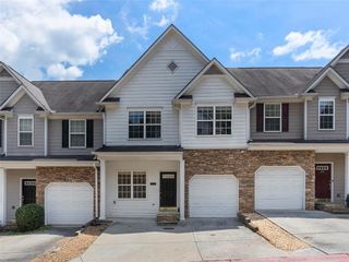 1929 Hoods Fort NW Circle 28, Kennesaw, GA 30144