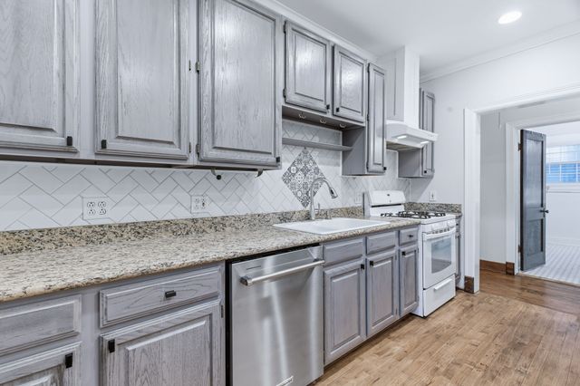 1430 Hubert Street, Dallas, TX 75206