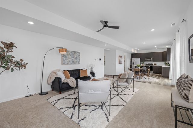 728 Alquin Court, Huntertown, IN 46748
