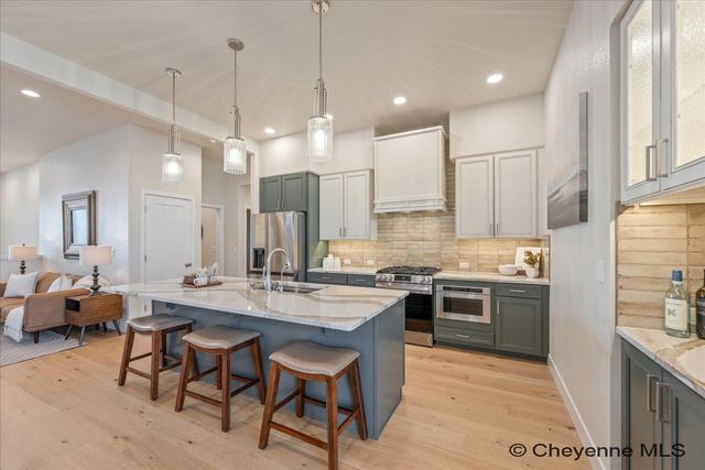 3939 DIXON DR, Cheyenne, WY 82001