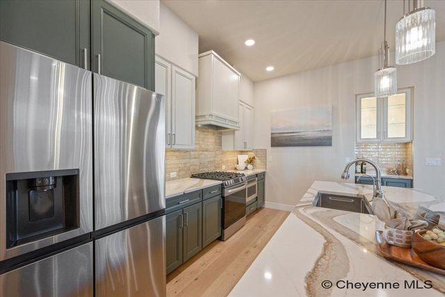 3939 DIXON DR, Cheyenne, WY 82001