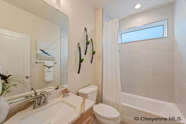 3939 DIXON DR, Cheyenne, WY 82001