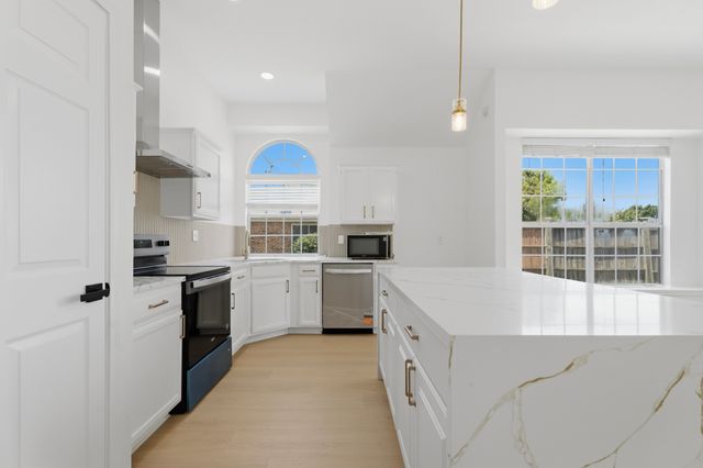 2201 Woodglen Drive, Garland, TX 75040