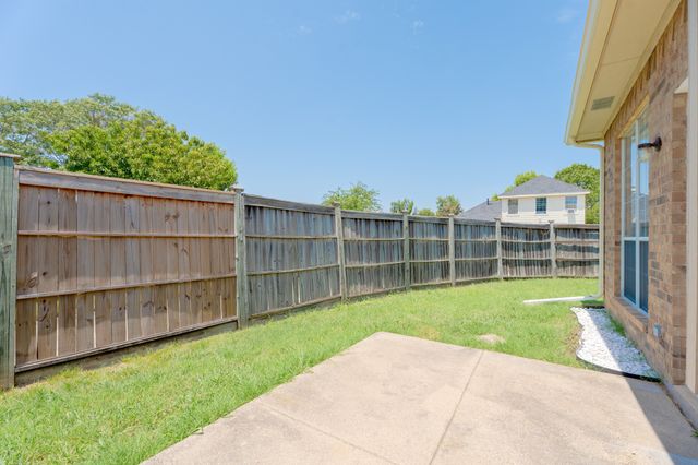 2201 Woodglen Drive, Garland, TX 75040
