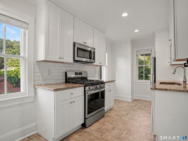 38 West Morgan Avenue, Fairfield, CT 06824