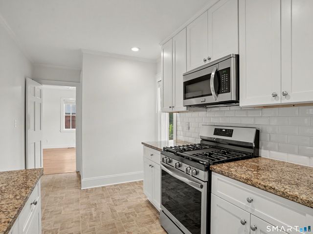 38 West Morgan Avenue, Fairfield, CT 06824