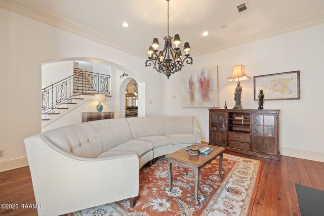 118 W Bayou Parkway, Lafayette, LA 70503