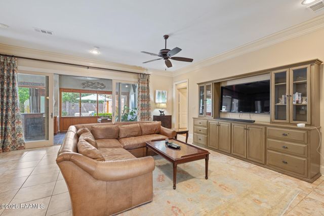 118 W Bayou Parkway, Lafayette, LA 70503