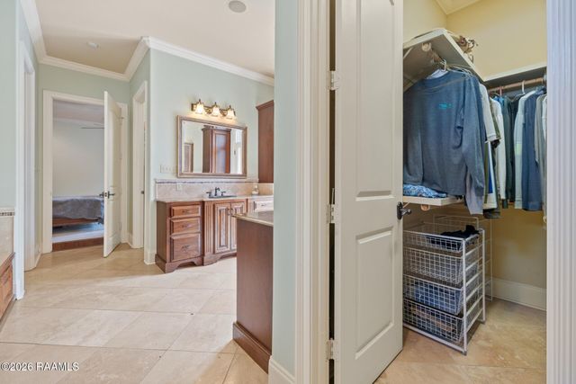 118 W Bayou Parkway, Lafayette, LA 70503