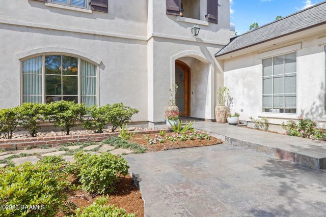 118 W Bayou Parkway, Lafayette, LA 70503