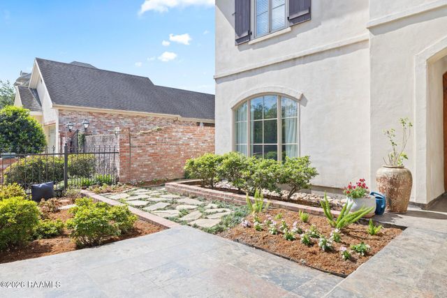 118 W Bayou Parkway, Lafayette, LA 70503