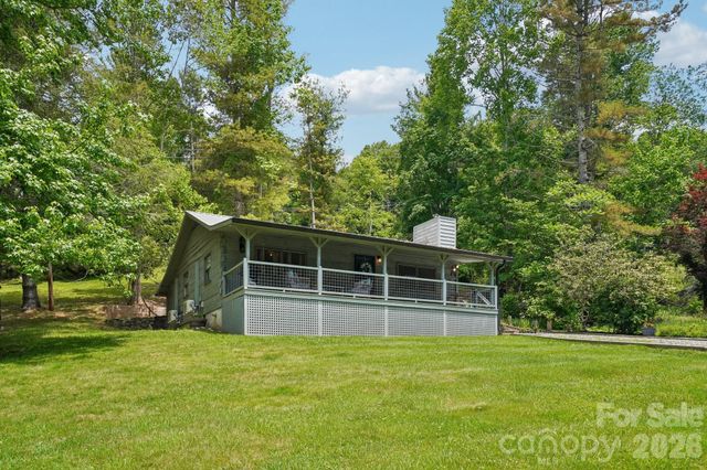 175 Village Lane, Mars Hill, NC 28754