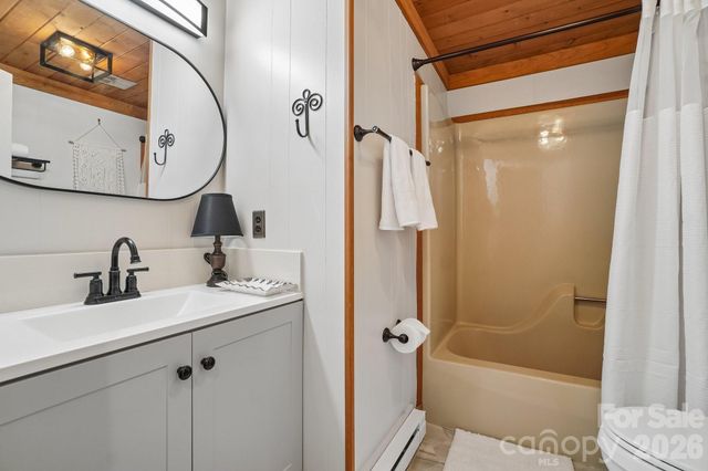 175 Village Lane, Mars Hill, NC 28754
