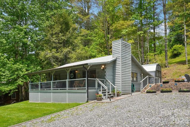 175 Village Lane, Mars Hill, NC 28754