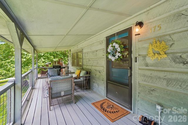 175 Village Lane, Mars Hill, NC 28754
