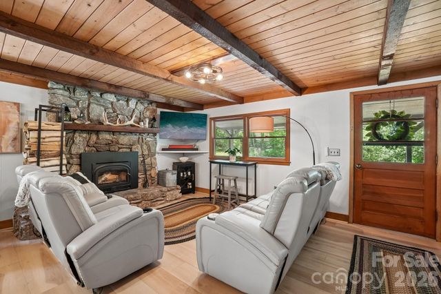 175 Village Lane, Mars Hill, NC 28754