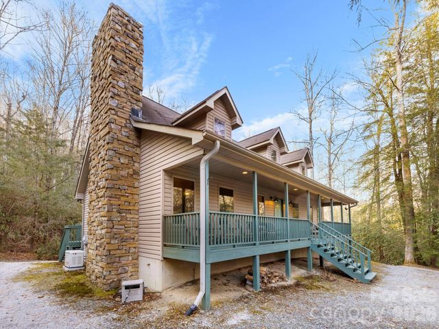 581 Hubbard Hollow Road, Rosman, NC 28772