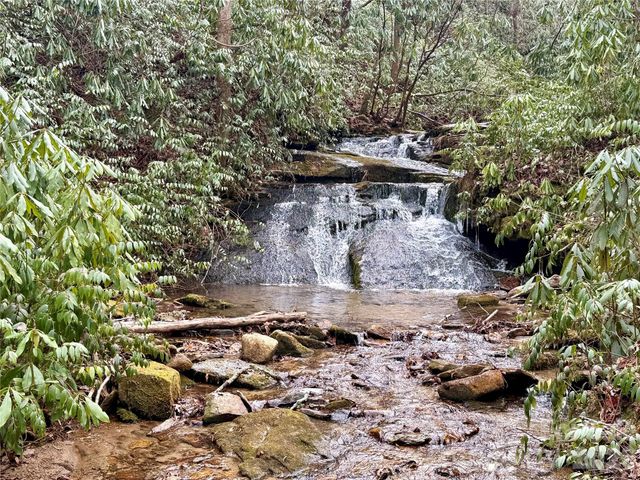 581 Hubbard Hollow Road, Rosman, NC 28772