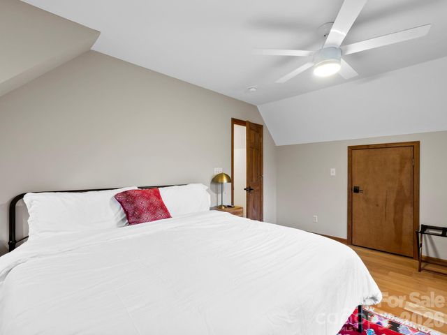 581 Hubbard Hollow Road, Rosman, NC 28772