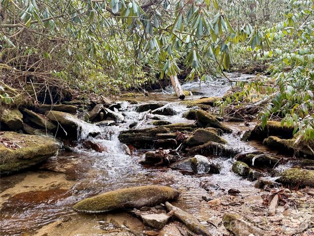 581 Hubbard Hollow Road, Rosman, NC 28772