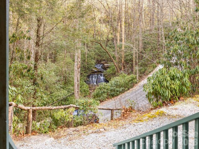 581 Hubbard Hollow Road, Rosman, NC 28772